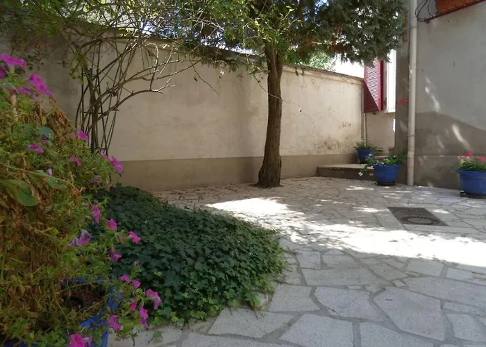 Apartament Superbe Dans Quartier Calme *